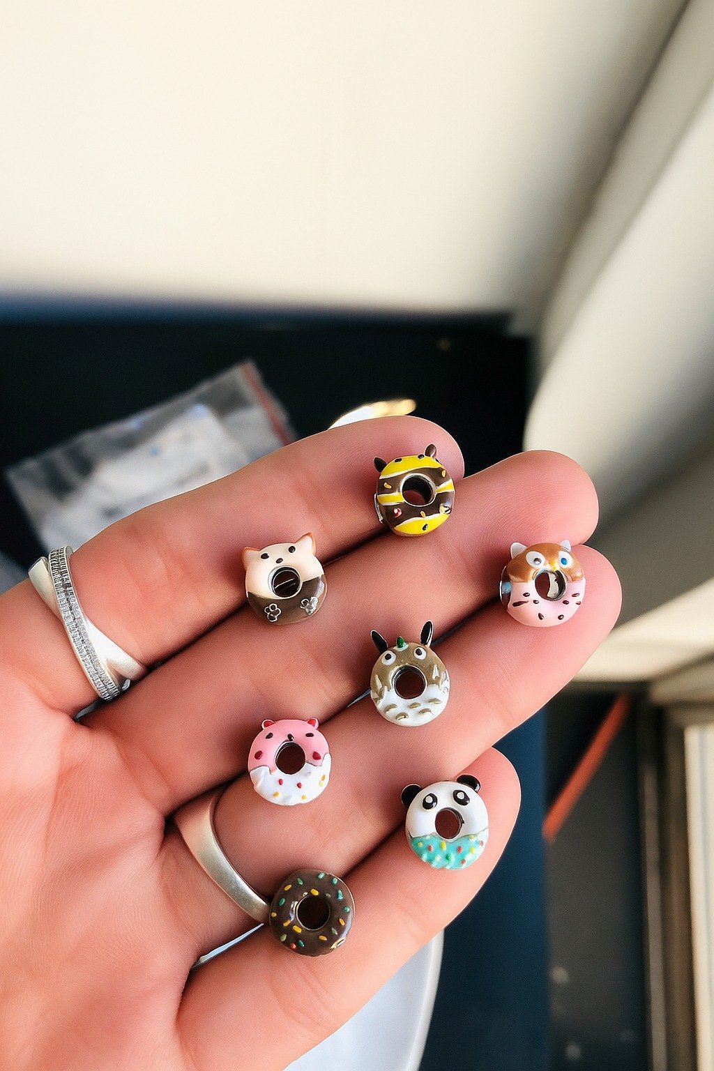 CHARMS DONA ABEJA T-1F