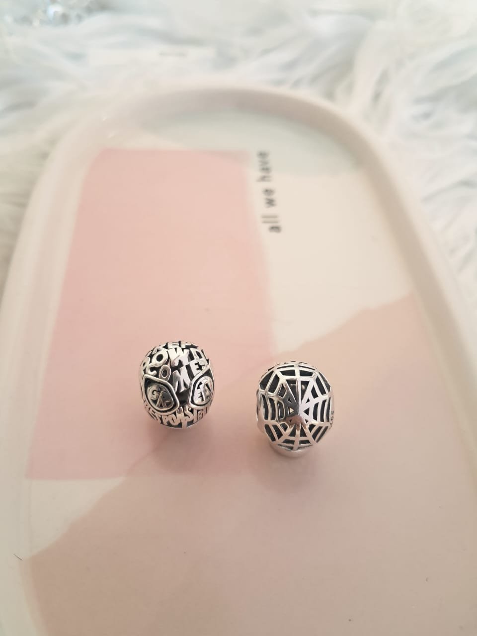 CHARMS MASCARA DE SPIDERMAN "MARVEL" T-1E