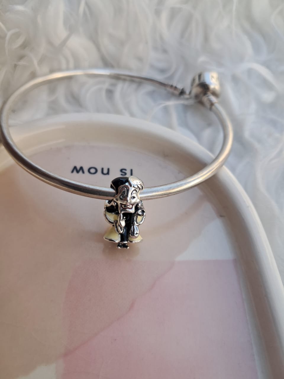 CHARMS CRUELLA DE VIL "101 DALMATAS" T-1E