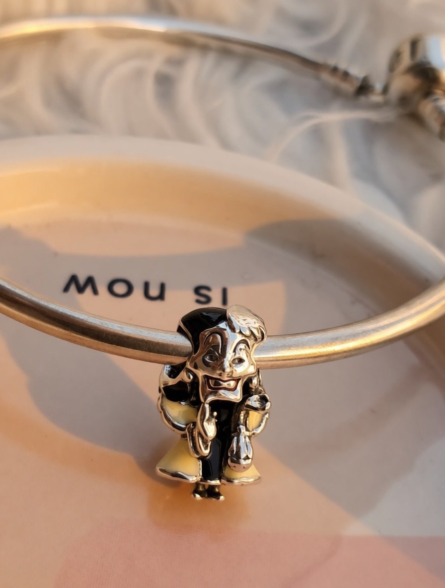 CHARMS CRUELLA DE VIL "101 DALMATAS" T-1E