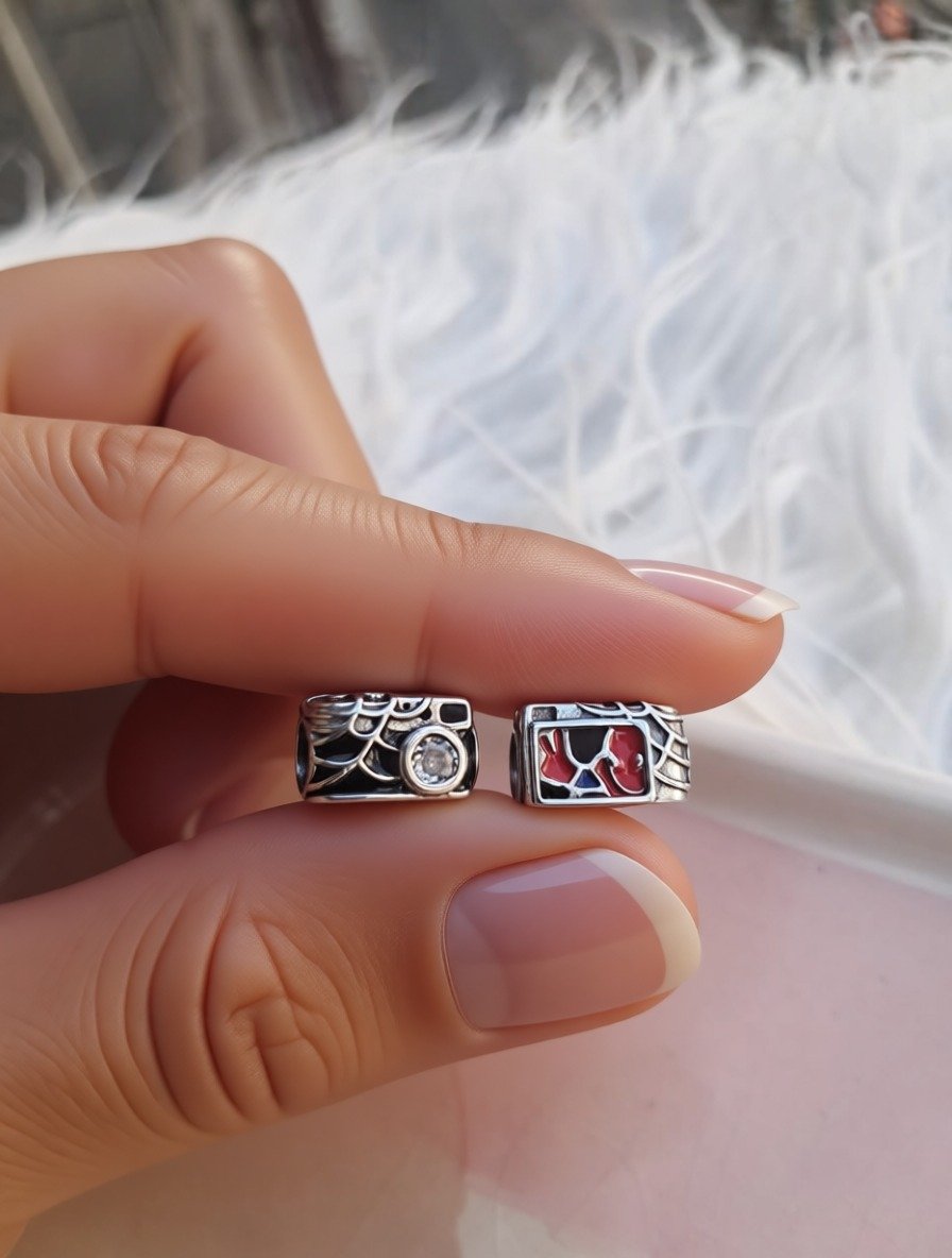 CHARMS CAMARA SELFIE SPIDERMAN "MARVEL" T-1E