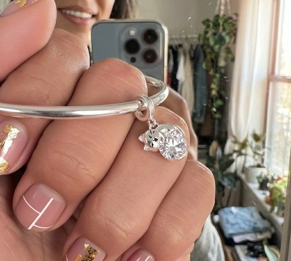 CHARMS  GATO ZAFIRO BLANCO T-1C