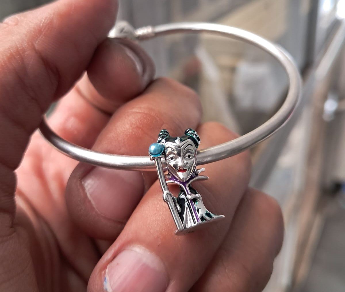 CHARMS MALEFICA  T-1E