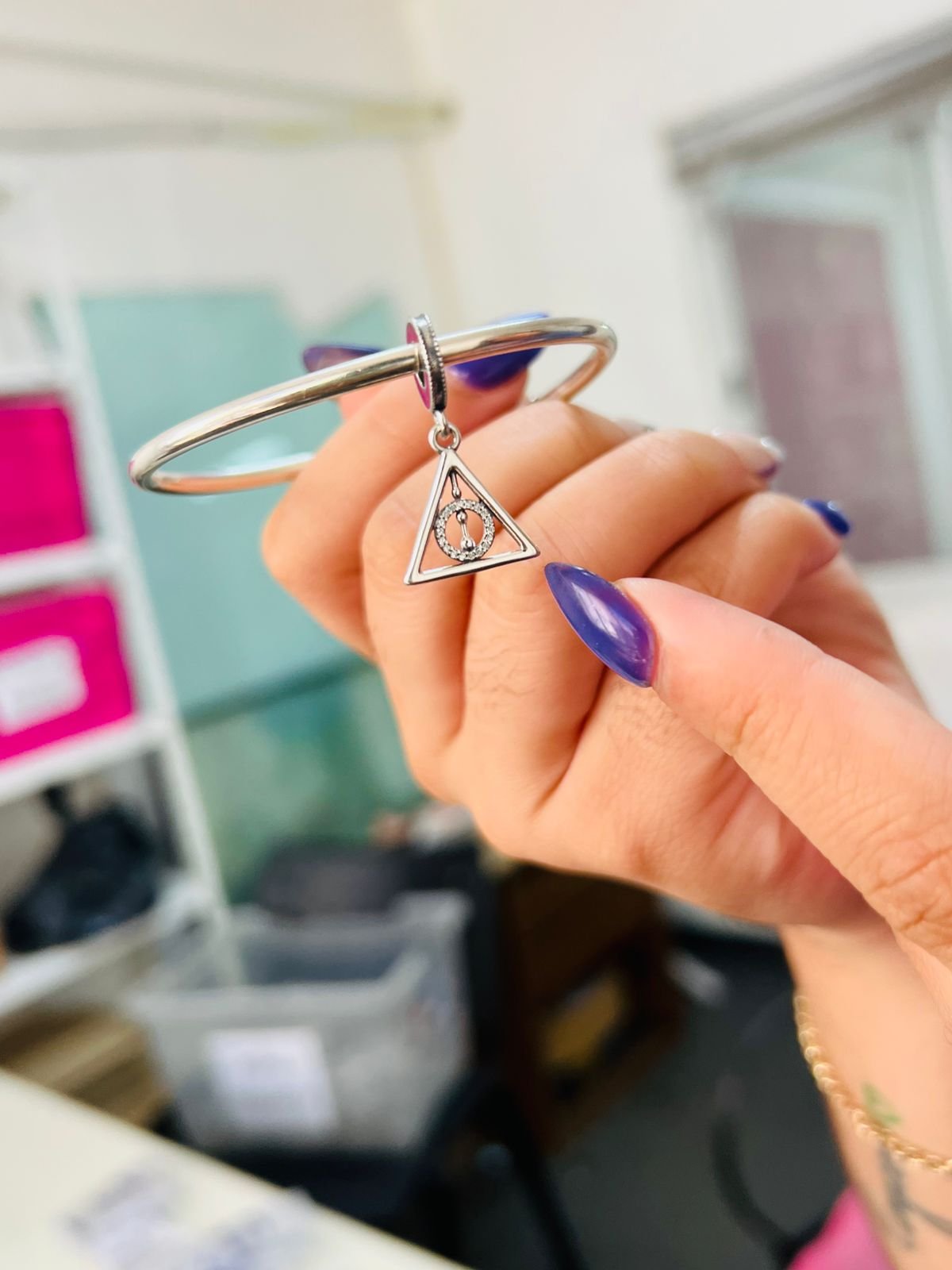 CHARMS LA RELIQUIA DE LA MUERTE "HARRY POTTER" T-1E