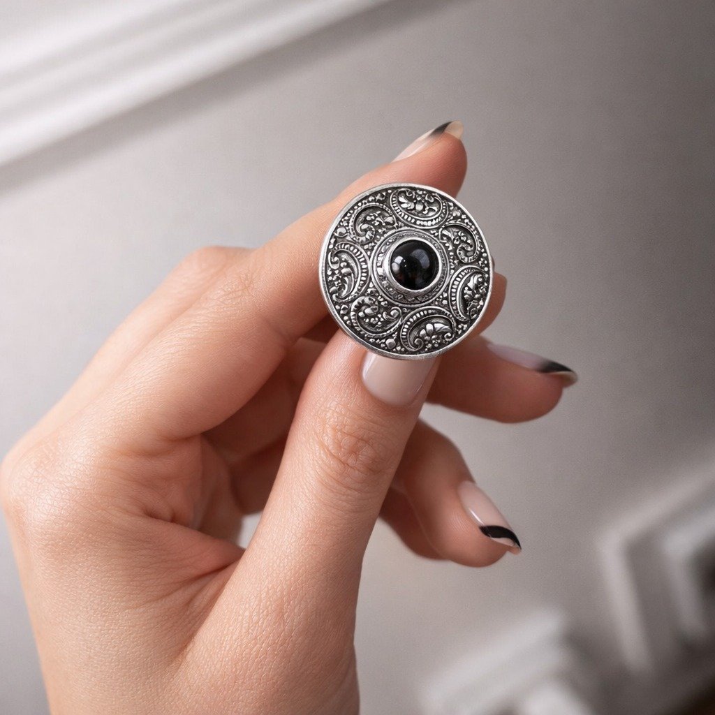 Anillo TRABAJADO ONIX C-105B