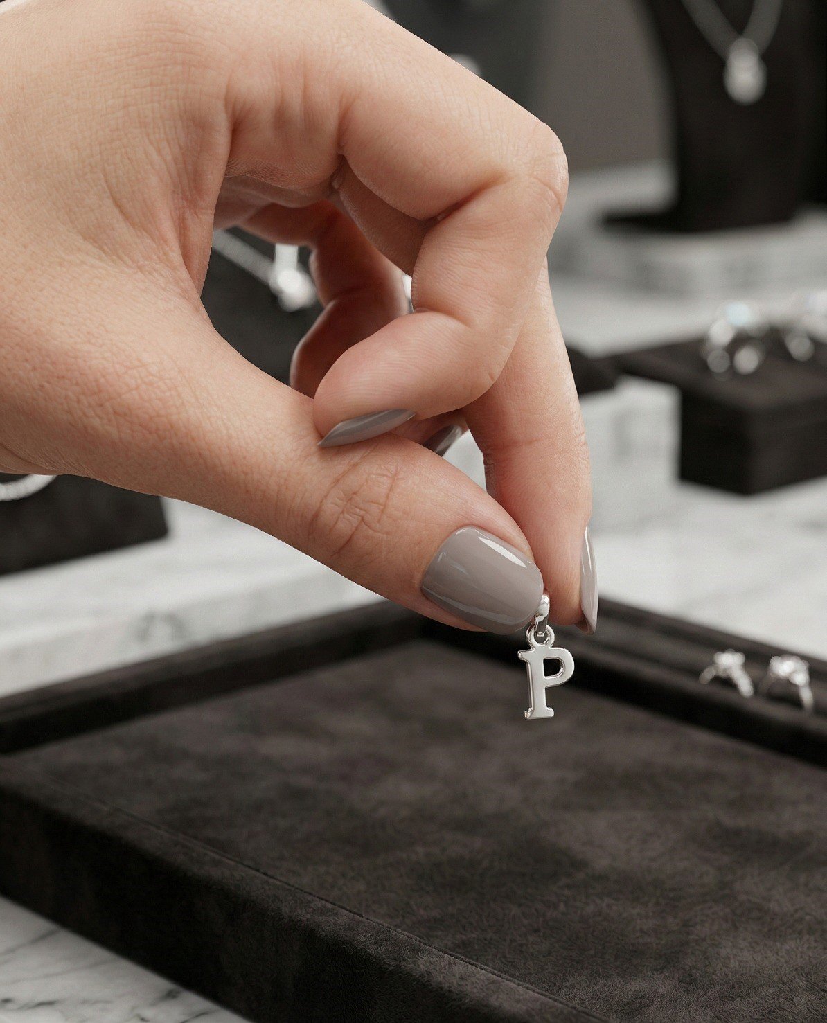 LETRA "P" LISA CLASICA C-37C