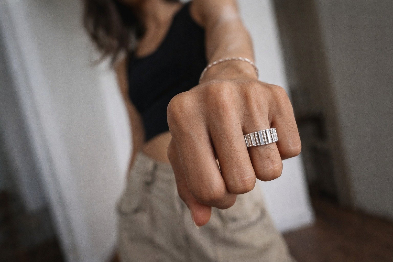 ANILLO LINEAS VERTICAL BRILLO CP-AN
