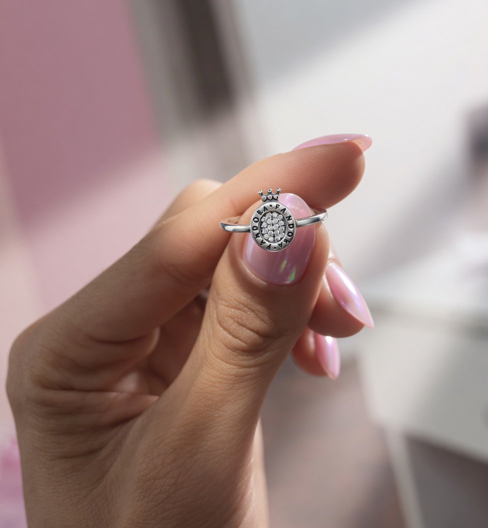 Anillo Pandora Corona "CON INSCRIPCION" C-109A