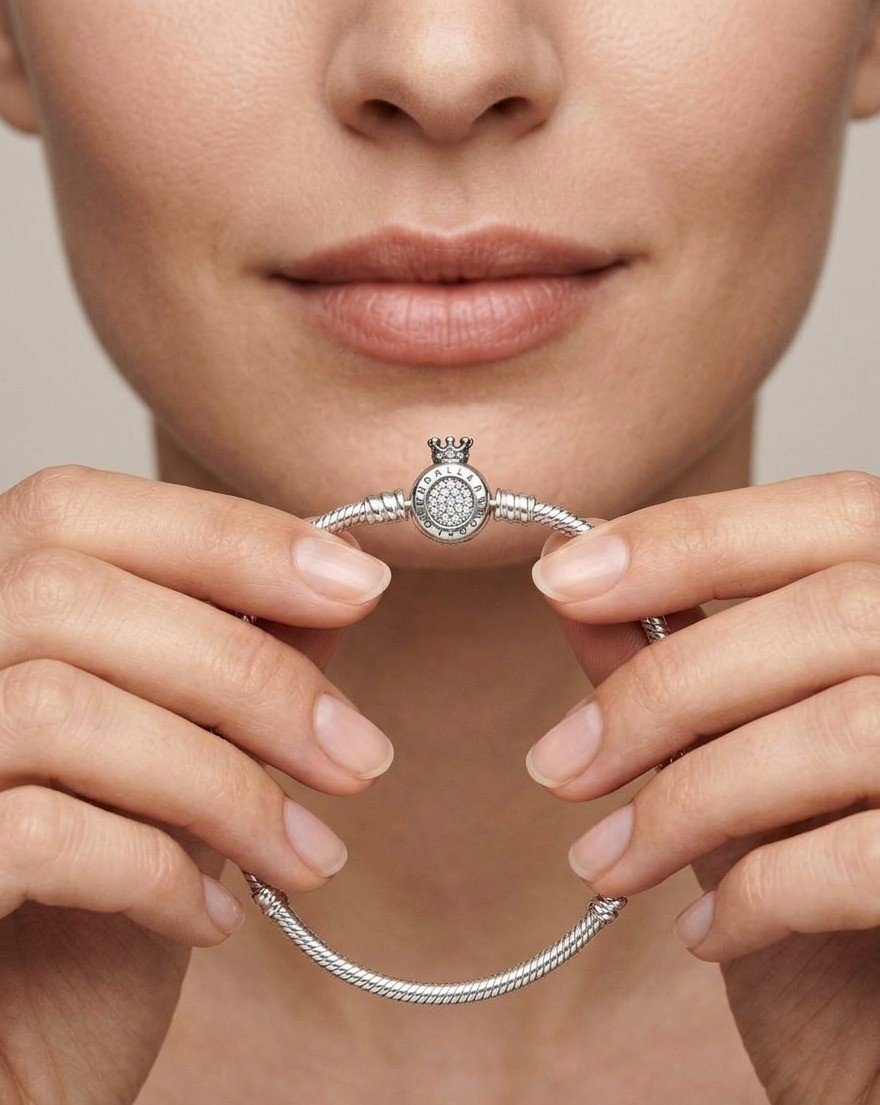 PULSERA PANDORA CIERRE CORONA  "CON INSCRIPCION"  19cm