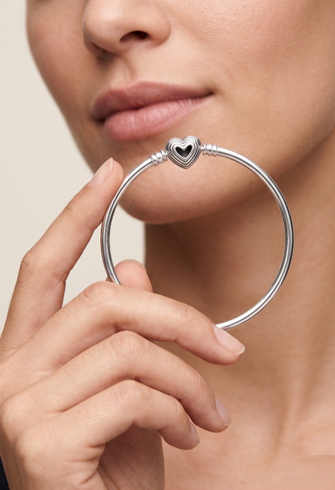 PULSERA ESCLAVA CIERRE CORAZON PANDO 64mm