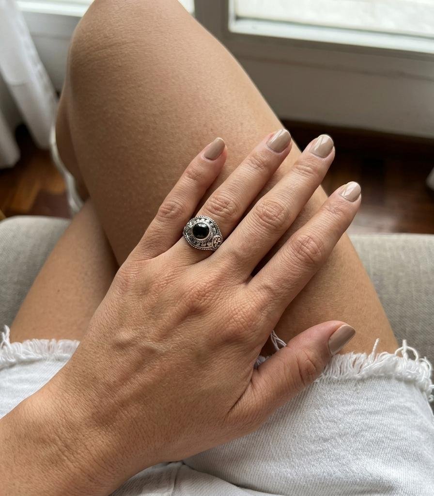 Anillo Piedra Flor negro C-105A
