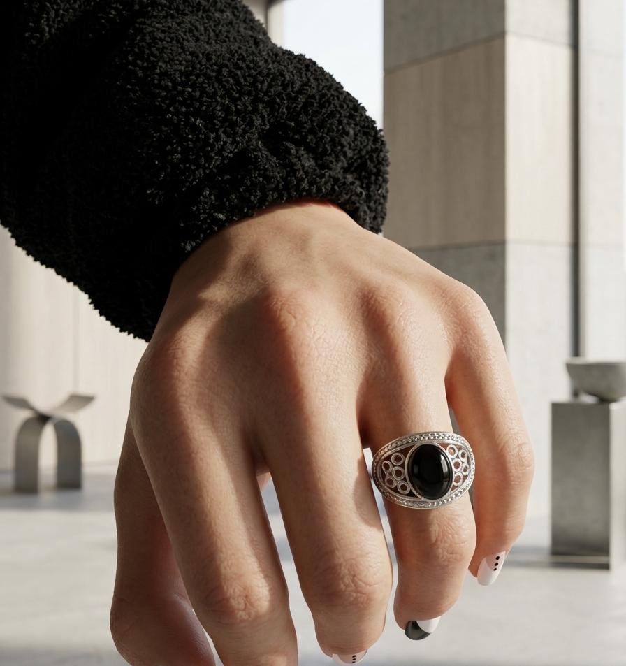 Anillo Calado Negro C-105A