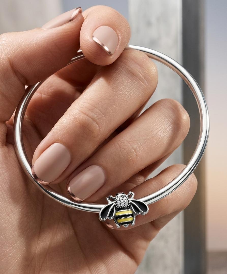 CHARMS ABEJA T-1C
