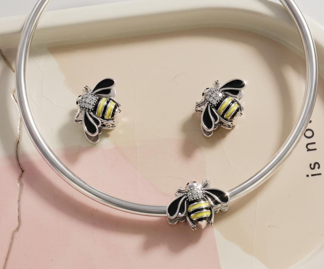 CHARMS ABEJA T-1C