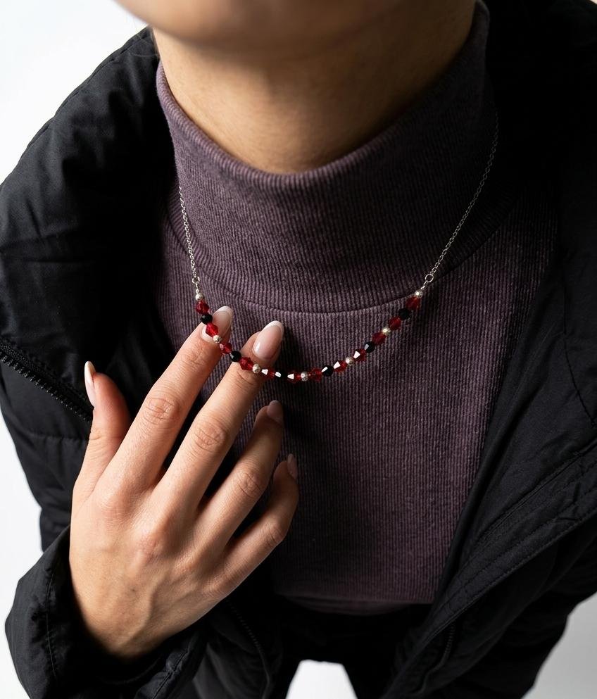 CHOCKER CON PIEDRAS ROJAS Y NEGRAS 40+2cm C-56A