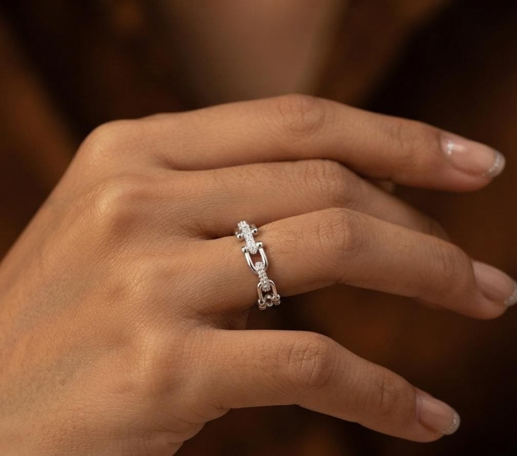 ANILLO ESLABONES ENTRRELAZADOS BRILLOS CP-AN