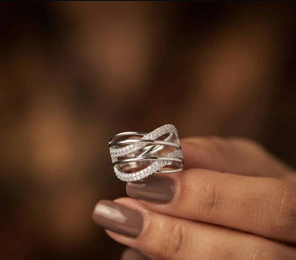 ANILLO ENTRELAZADO RODINADO C-117A