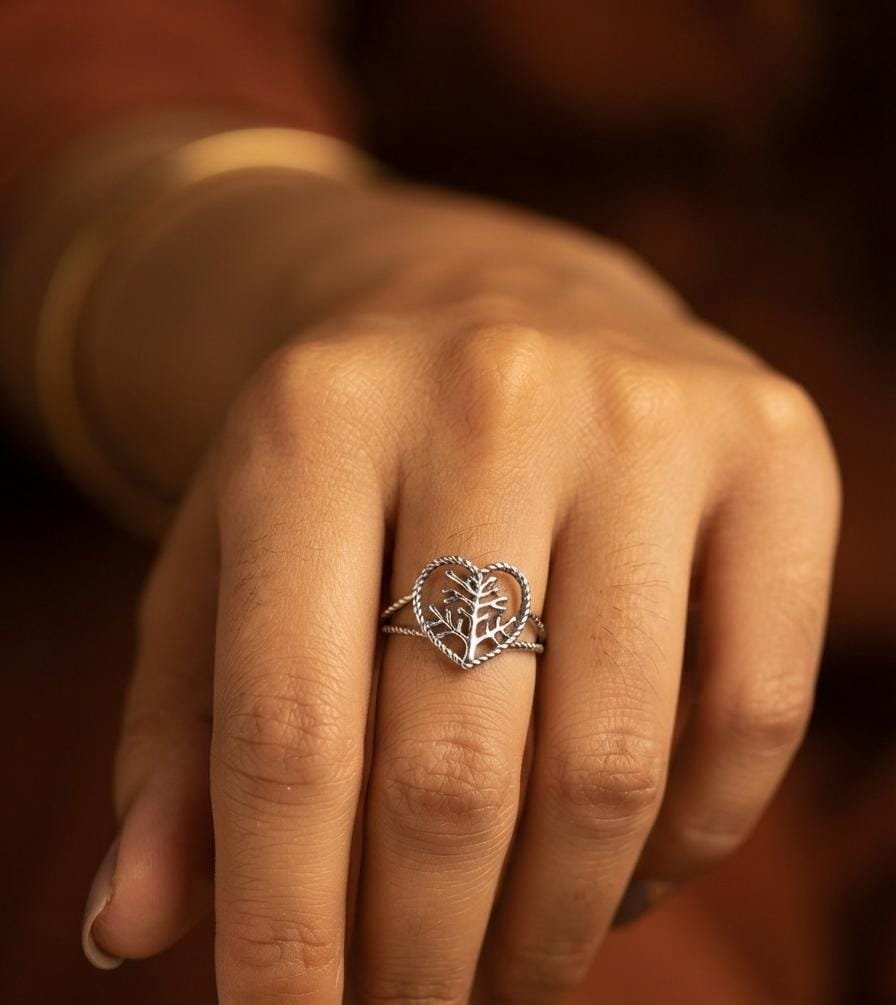 Anillo ARBOL CON CORAZON "talle unico #7" C-5C