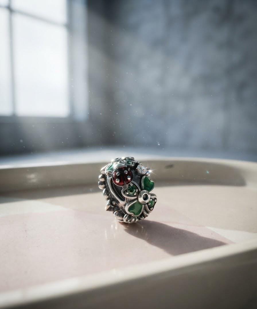 CHARMS TREBOL Y MARIQUITA T-1C