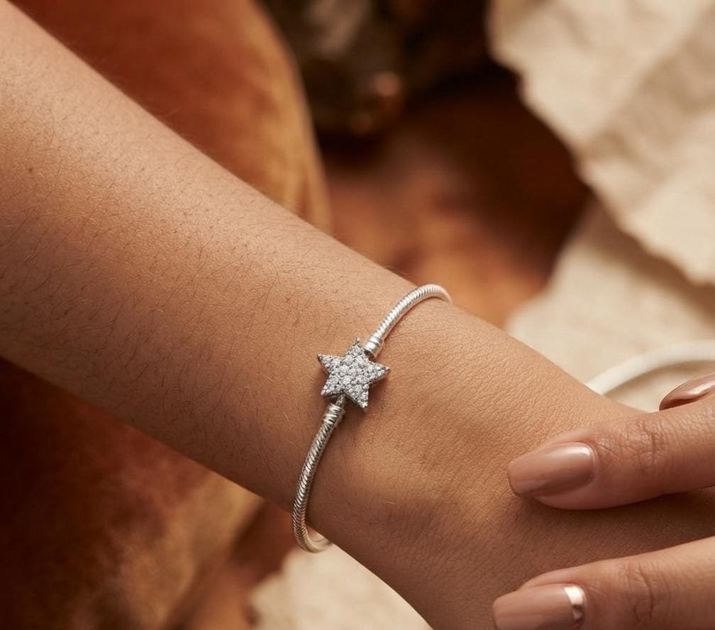 PULSERA SEMI RIGIDA CIERRE ESTRELLA CON CUBIC  18cm
